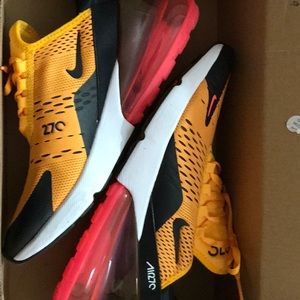 Nike air max 270 gold and pink